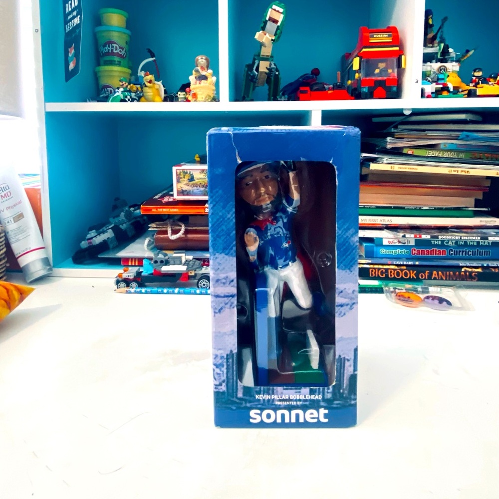 Toronto Bluejays Kevin Pillar Bobblehead .